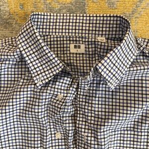 Uniqlo Gingham Plaid Button Down Dress Shirt Small EUC